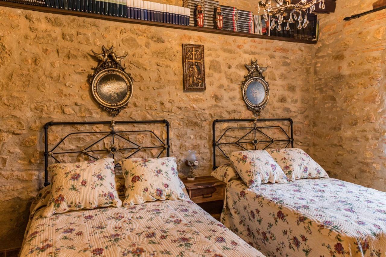 Casa Rural Dels Hospitalaris Traiguera Esterno foto